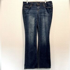 American Rag Curvy Boot Cut Blue Jeans